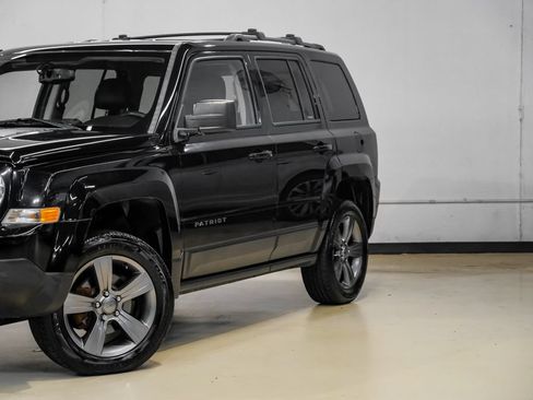 Used 2017 Jeep Patriot Sport w/ Power Value Group FWD image 6