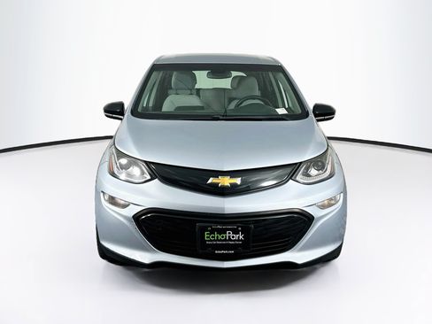Used 2017 Chevrolet Bolt LT FWD image 2
