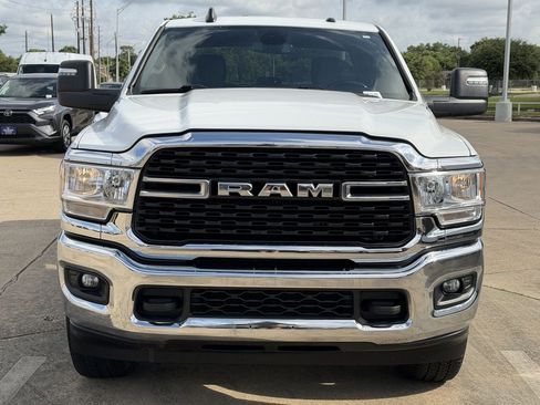 Used 2024 RAM 2500 Big Horn AWD/4WD image 3