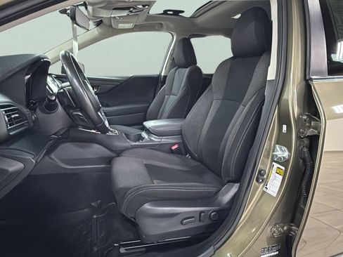 Used 2022 Subaru Outback Premium AWD/4WD image 16