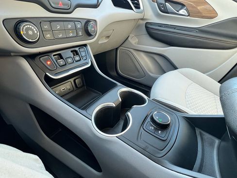 Used 2020 GMC Terrain SLE image 20