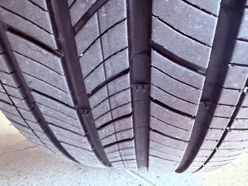 Certified 2025 Lexus ES 350 w/ Premium Package image 16