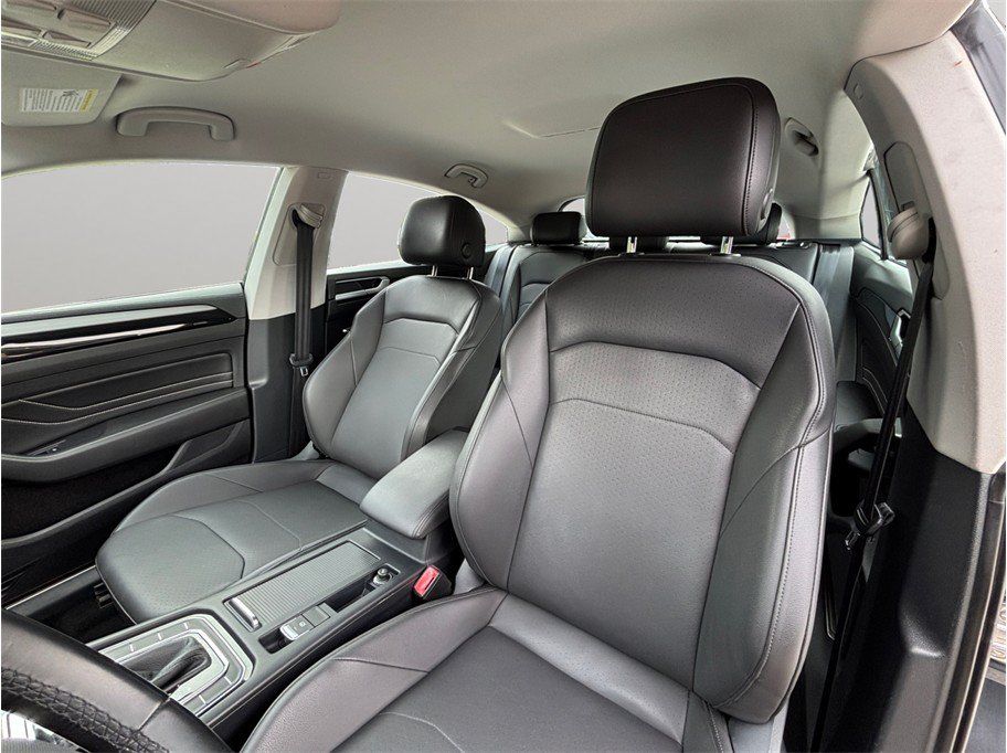 Used 2021 Volkswagen Arteon SE FWD image 17