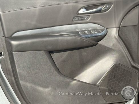 Used 2025 Cadillac XT4 Premium Luxury image 20