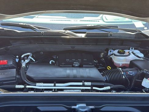 Used 2024 GMC Sierra 1500 Elevation image 35