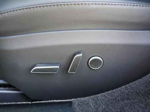 Used 2023 Tesla Model S AWD/4WD image 21