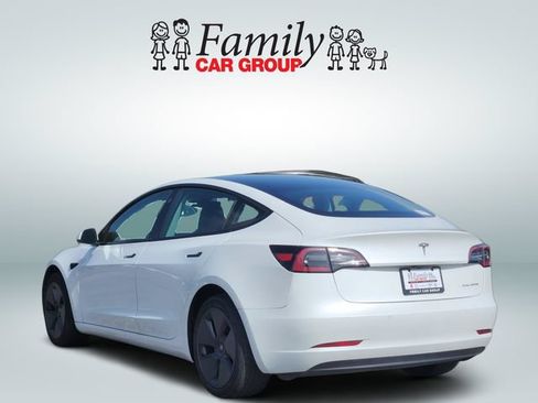 Used 2022 Tesla Model 3 Long Range AWD/4WD image 3