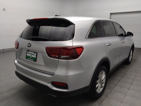 Used 2020 Kia Sorento AWD V6 image 9