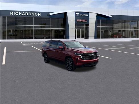 Used 2021 Chevrolet Suburban RST w/ Luxury Package image 8