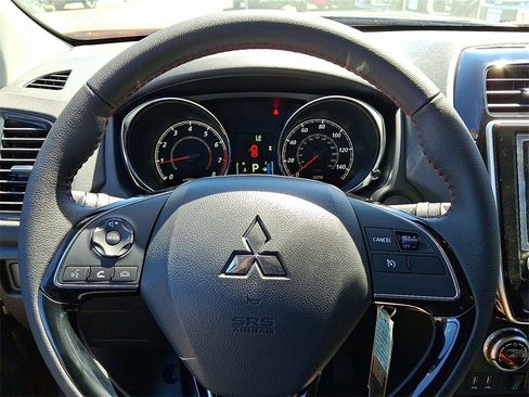 New 2025 Mitsubishi Outlander Sport LE image 13