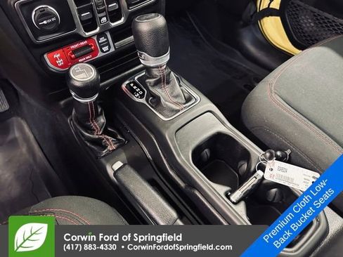 Used 2022 Jeep Wrangler Unlimited Rubicon w/ Cold Weather Group image 25