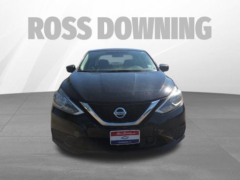 Used 2018 Nissan Sentra SV image 2