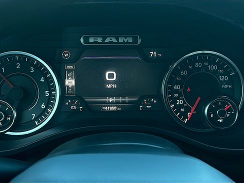 Used 2025 RAM 1500 Big Horn AWD/4WD image 13