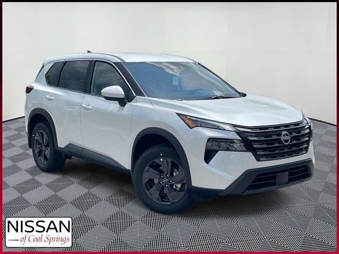 New 2026 Nissan Rogue SV AWD/4WD image 1