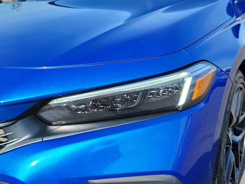 Used 2023 Honda Civic Sport image 10