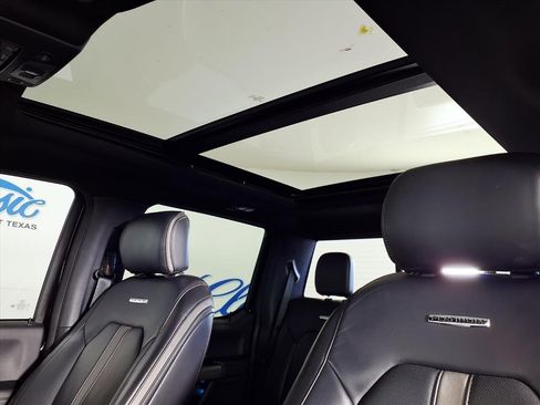 Used 2022 Ford F250 Platinum image 13