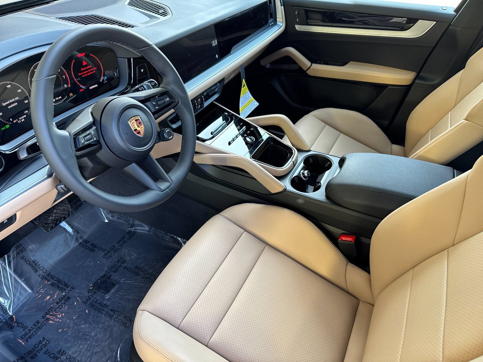 Certified 2026 Porsche Cayenne AWD/4WD image 4