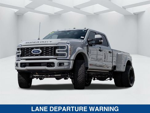 Used 2025 Ford F450 Platinum w/ Platinum Plus Package AWD/4WD image 8