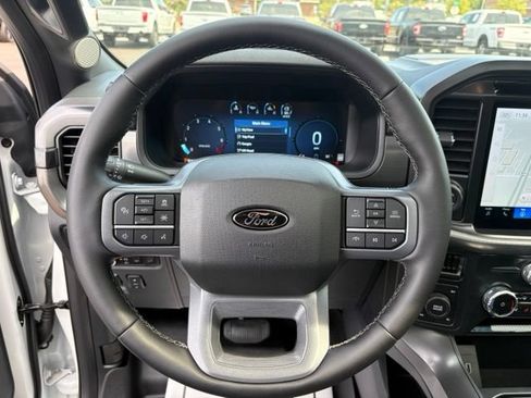 Used 2025 Ford F150 Lariat AWD/4WD image 21