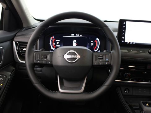 New 2026 Nissan Rogue Platinum w/ Platinum Premium Package image 24