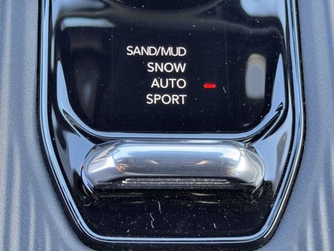 New 2026 Jeep Cherokee Overland AWD/4WD image 8