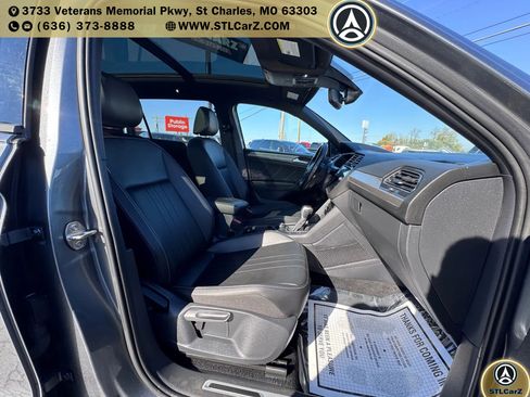 Used 2022 Volkswagen Tiguan SE R-Line image 14