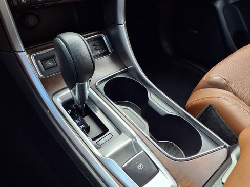 Used 2021 Subaru Ascent Touring image 29