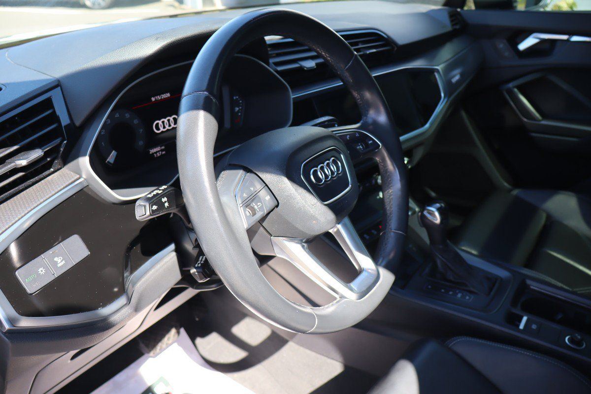 Used 2024 Audi Q3 2.0T Premium Plus AWD/4WD image 27