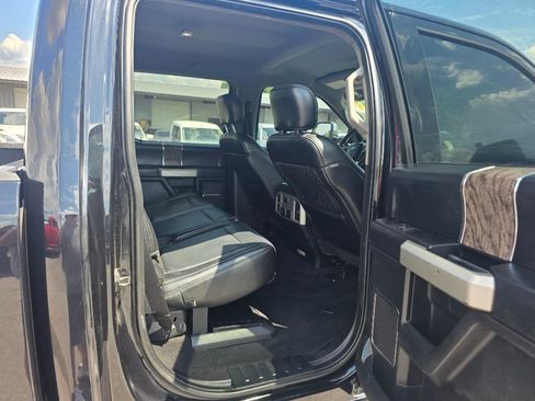 Used 2019 Ford F350 Lariat w/ Chrome Package AWD/4WD image 12
