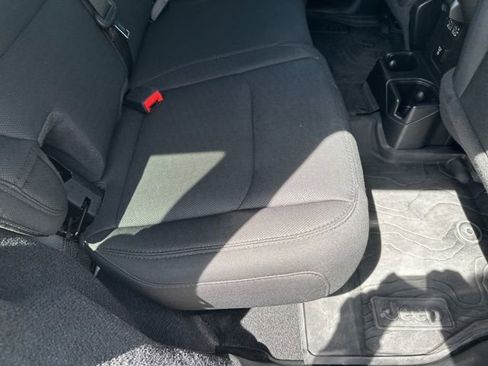 Used 2020 Jeep Wrangler Unlimited Sahara AWD/4WD image 18
