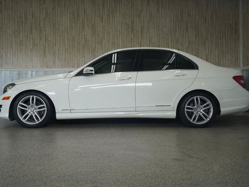 Used 2012 Mercedes-Benz C 300 4MATIC Sedan image 5