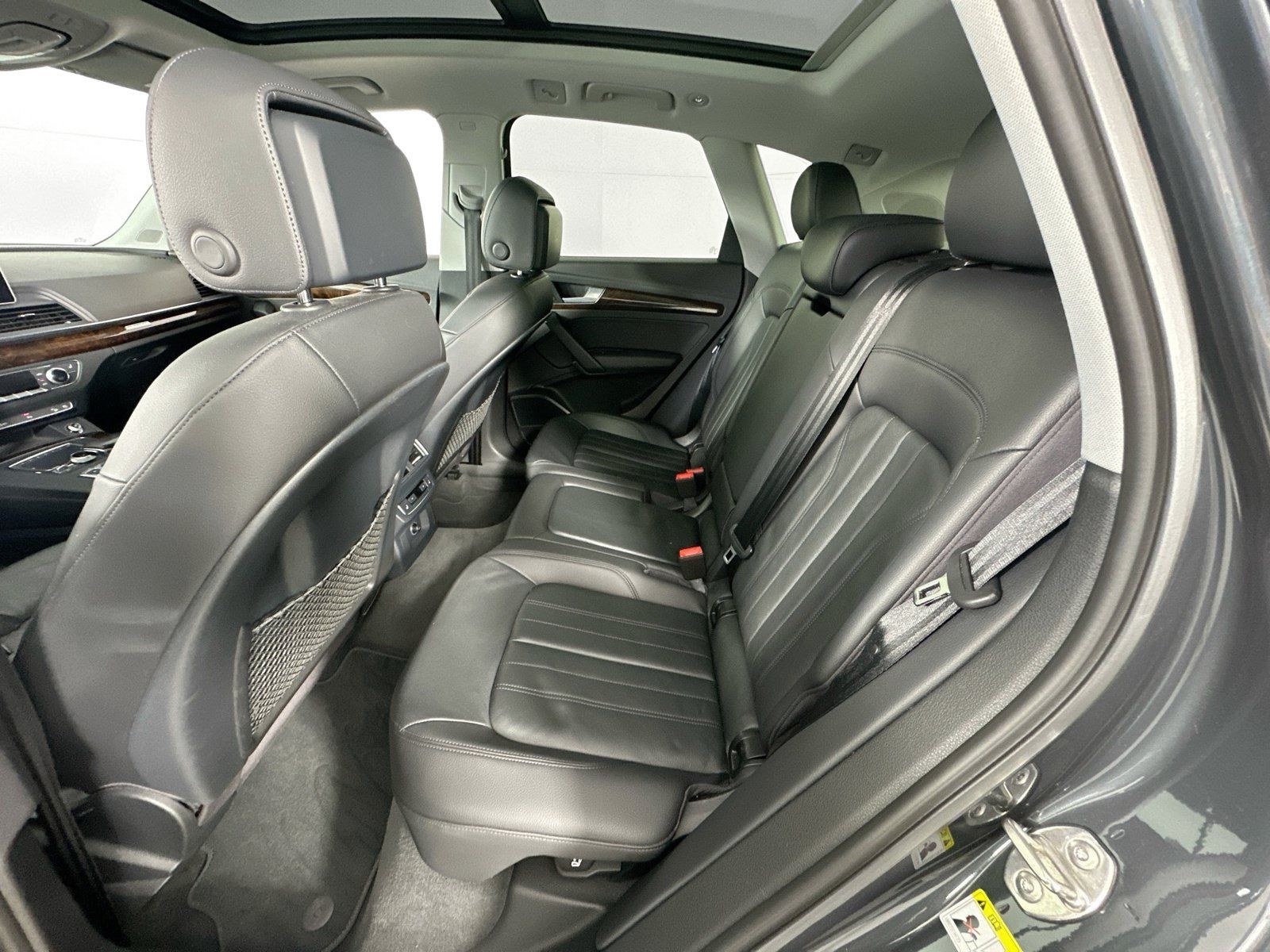 Used 2018 Audi Q5 2.0T Premium Plus w/ Premium Plus Package AWD/4WD image 25