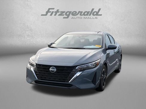 Used 2025 Nissan Sentra SV FWD image 3