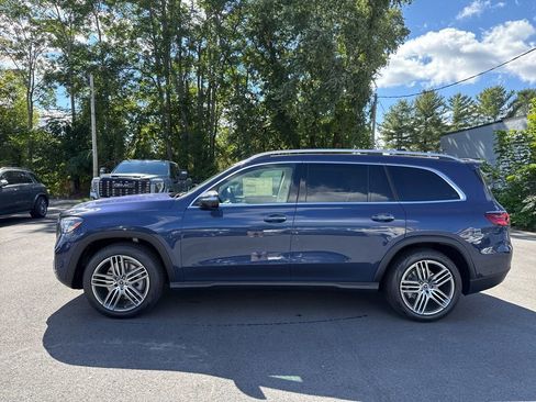 New 2026 Mercedes-Benz GLS 450 4MATIC image 4