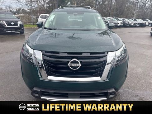 Certified 2025 Nissan Pathfinder Platinum w/ Cargo Package image 11