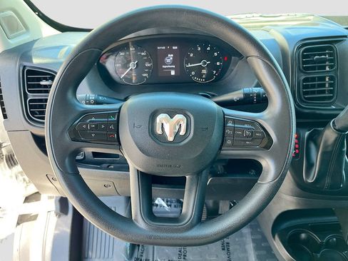 Used 2025 RAM ProMaster 2500 w/ Convenience Group FWD image 11