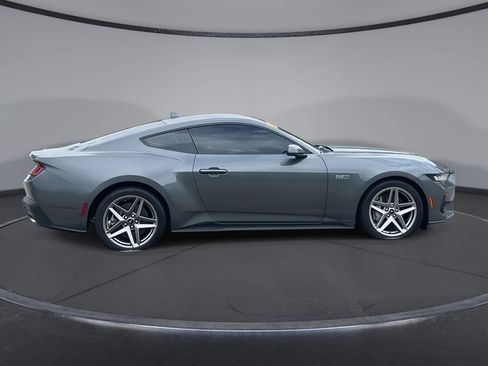 Used 2024 Ford Mustang GT RWD image 9