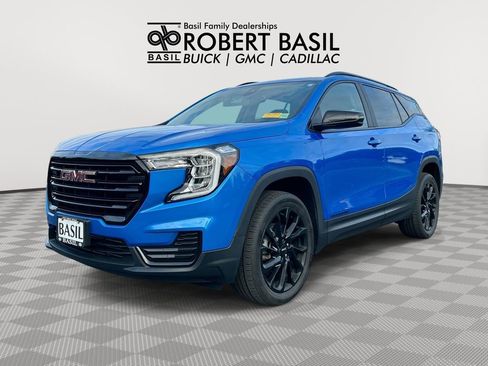 Used 2024 GMC Terrain SLE w/ Driver Convenience Package AWD/4WD image 1