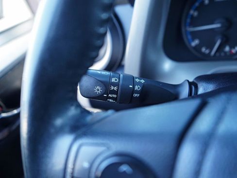 Used 2018 Toyota RAV4 XLE image 25