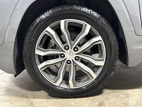 Used 2020 GMC Terrain Denali w/ Denali Premium Package FWD image 28