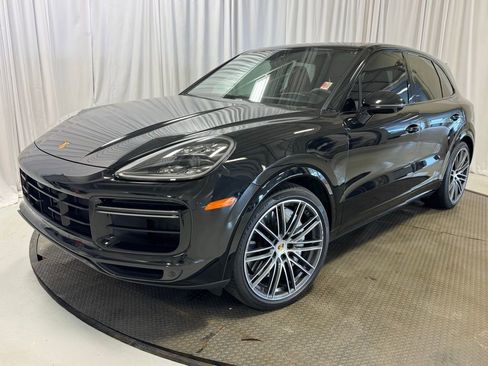 Certified 2023 Porsche Cayenne Turbo AWD/4WD image 37