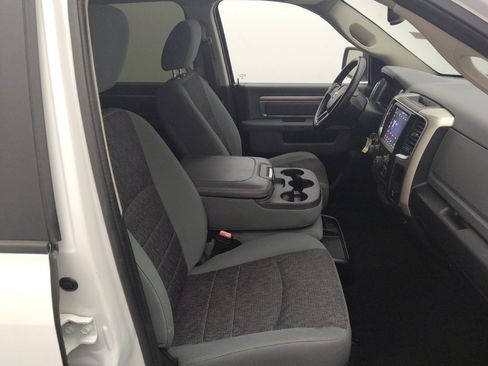 Used 2020 RAM 1500 Classic SLT w/ Luxury Group AWD/4WD image 21