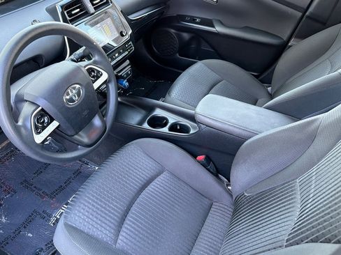 Certified 2016 Toyota Prius Two image 9
