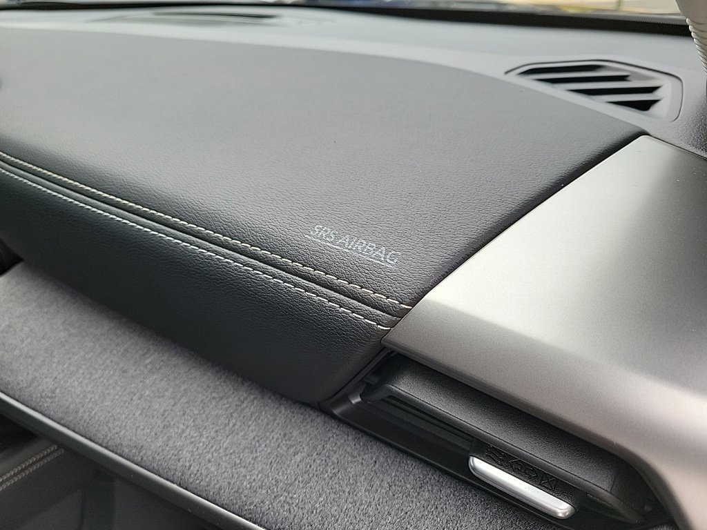 Certified 2025 Nissan Kicks SV AWD/4WD image 26