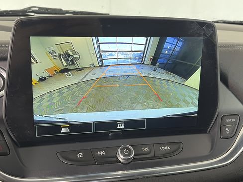 Used 2023 Chevrolet Blazer LT image 21