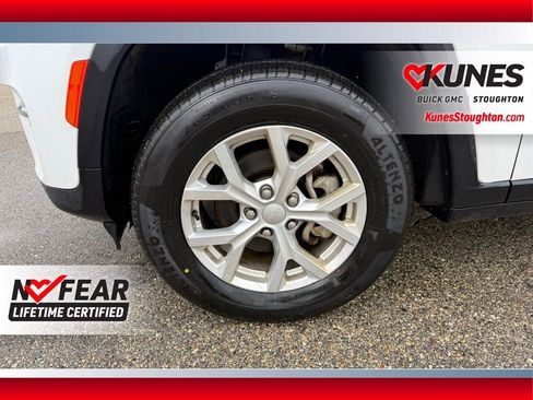 Used 2023 Jeep Grand Cherokee Limited AWD/4WD image 16