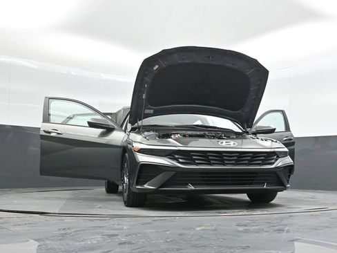 Used 2024 Hyundai Elantra SEL image 49