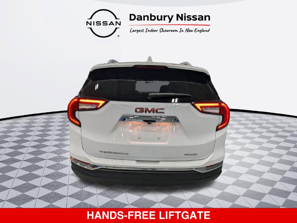 Used 2022 GMC Terrain SLT AWD/4WD image 4