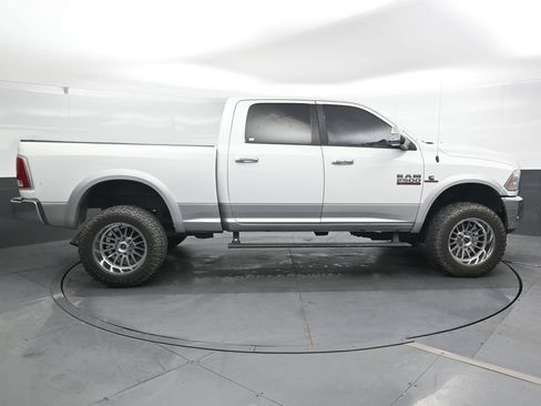 Used 2016 RAM 2500 Laramie AWD/4WD image 4