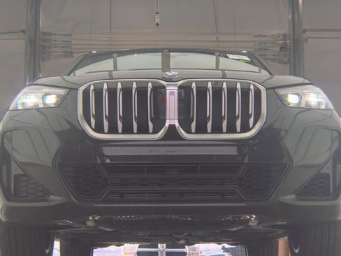 Used 2025 BMW X1 xDrive28i image 7